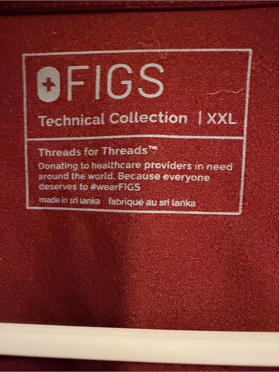Figs Other - Figs scrubs burg top is XXL and Pants are high waisted joggers/wide leg petite